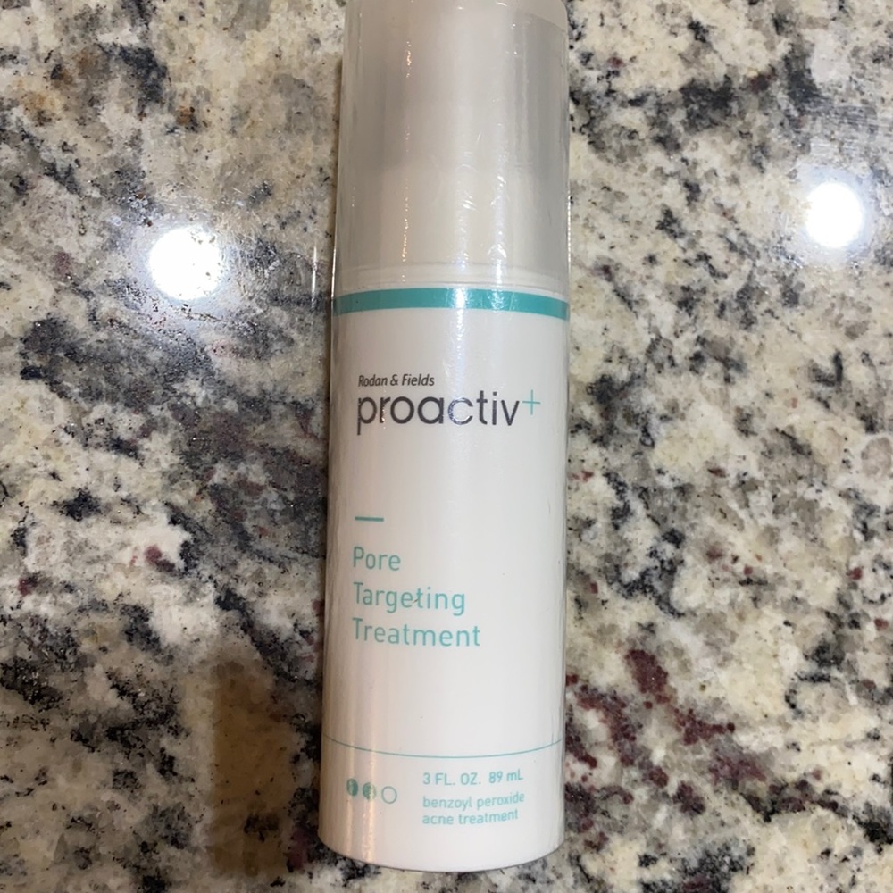 Rodan & Fields proactive pore treatment